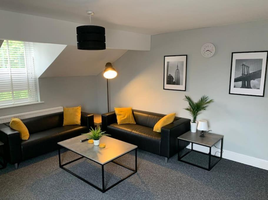Fantastic Large 2 X Bedroom Flat, Free Parking Apartamento
