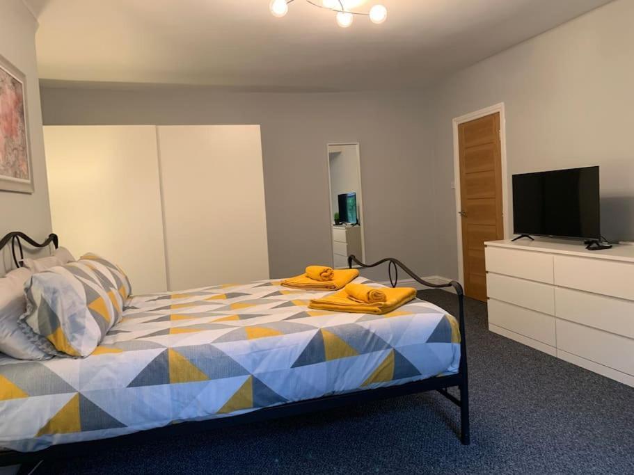 Fantastic Large 2 X Bedroom Flat, Free Parking Apartamento *